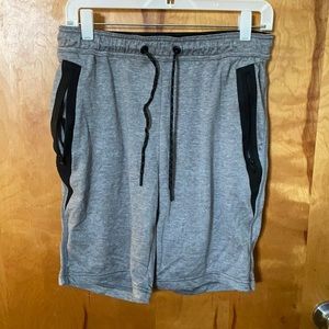 American Eagle 🦅 shorts